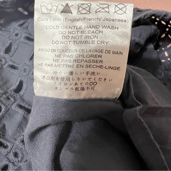 Like new* eyelet mini skirt - Picture 2 of 8